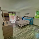 Petite Maison Au Bord Du Tarn